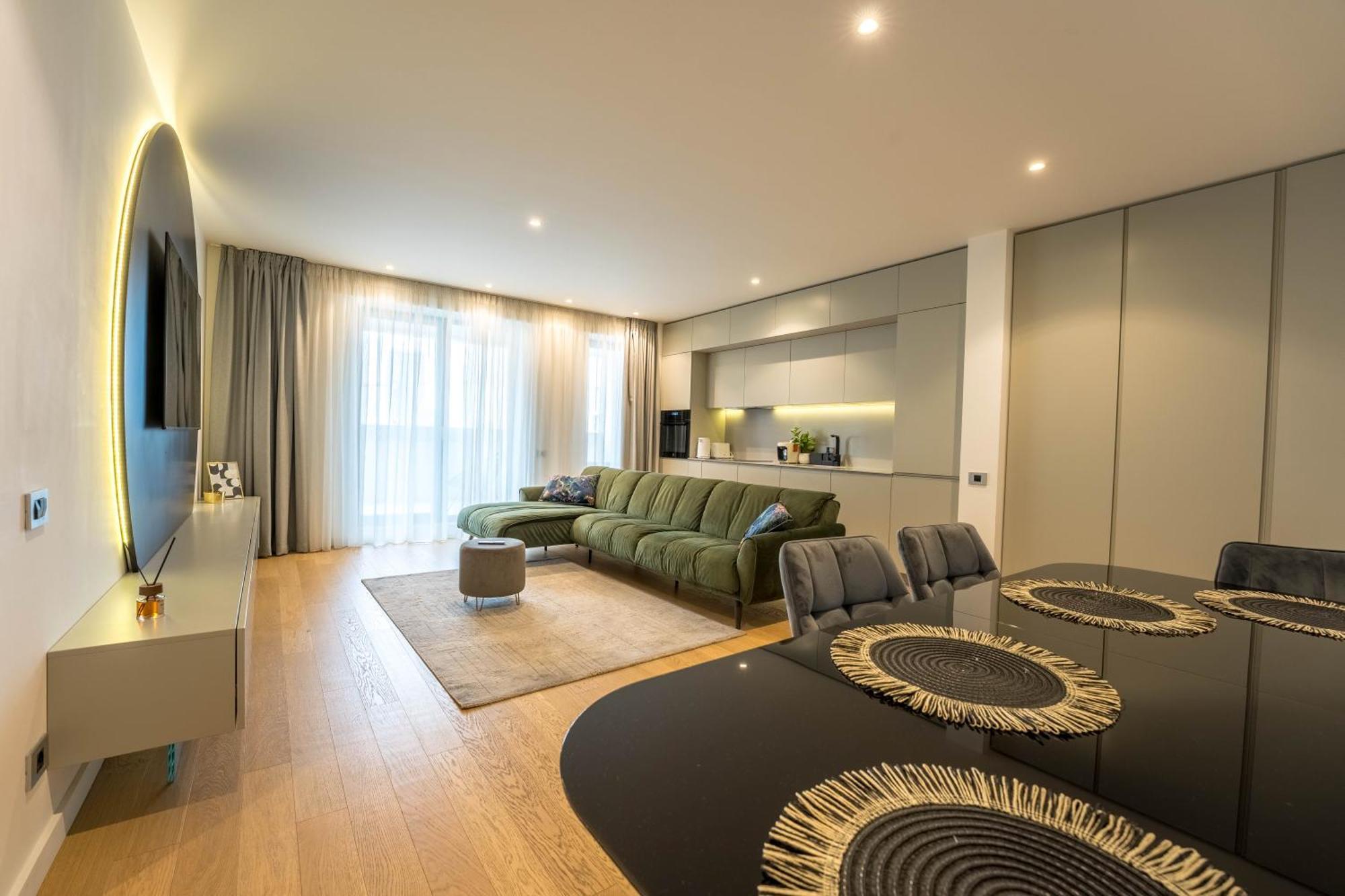 Apartment Sphere - High-end 1br Getaway Near Promenada Mall Bukarest